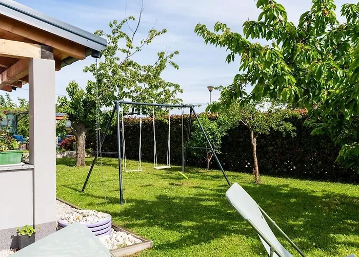 Jani By Briskva Appartement *